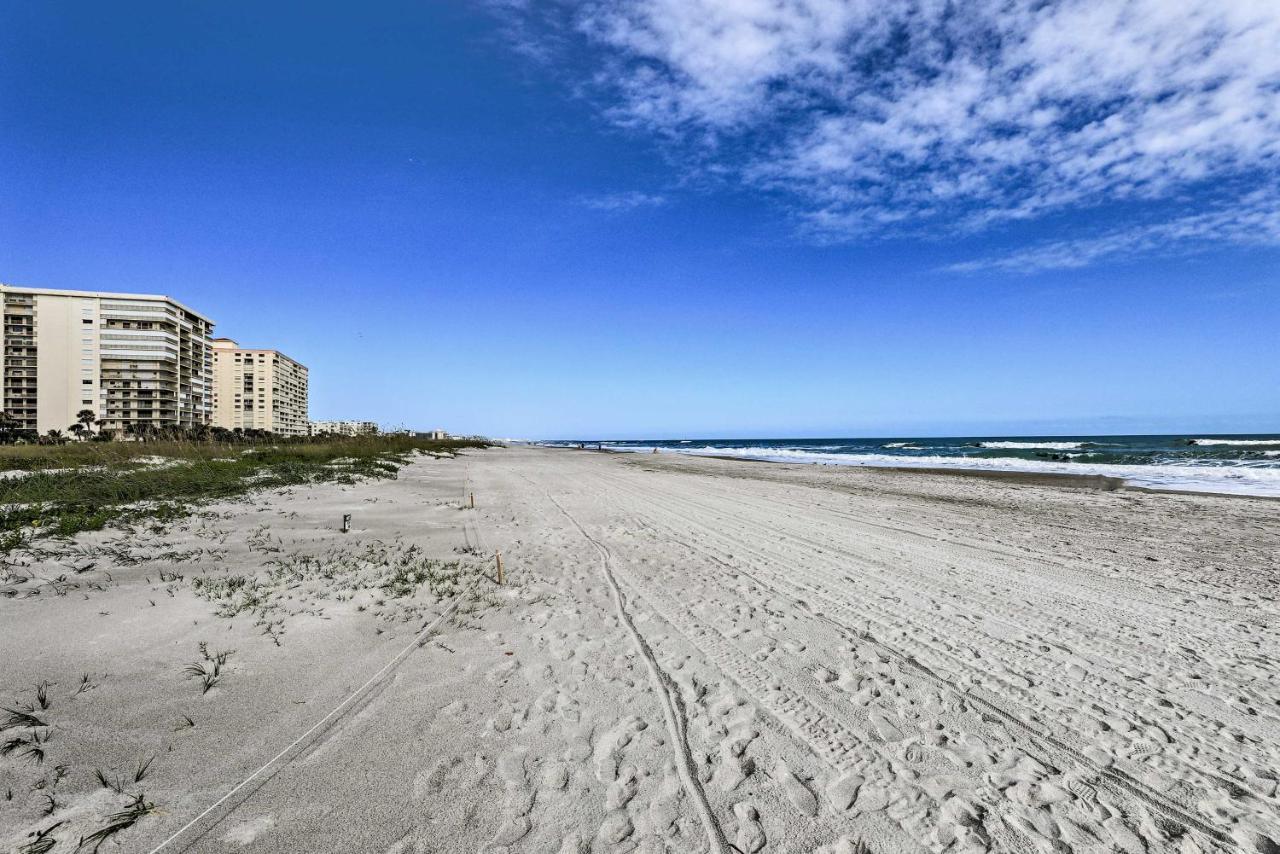 Central Cocoa Beach Condo With View, Steps To Beach! Exterior photo